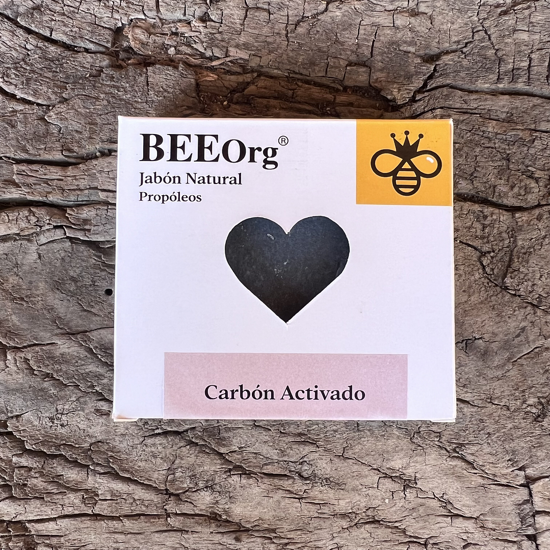 Jabón de propóleos y carbón vegetal 2