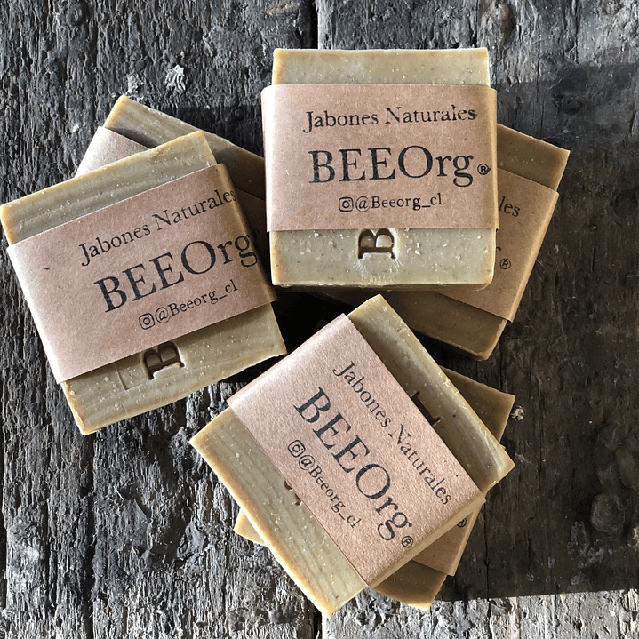 Jabón natural de moringa y aceite esencial de verbena 1