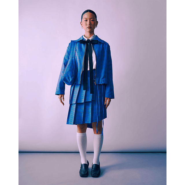 Falda asimetrica azul