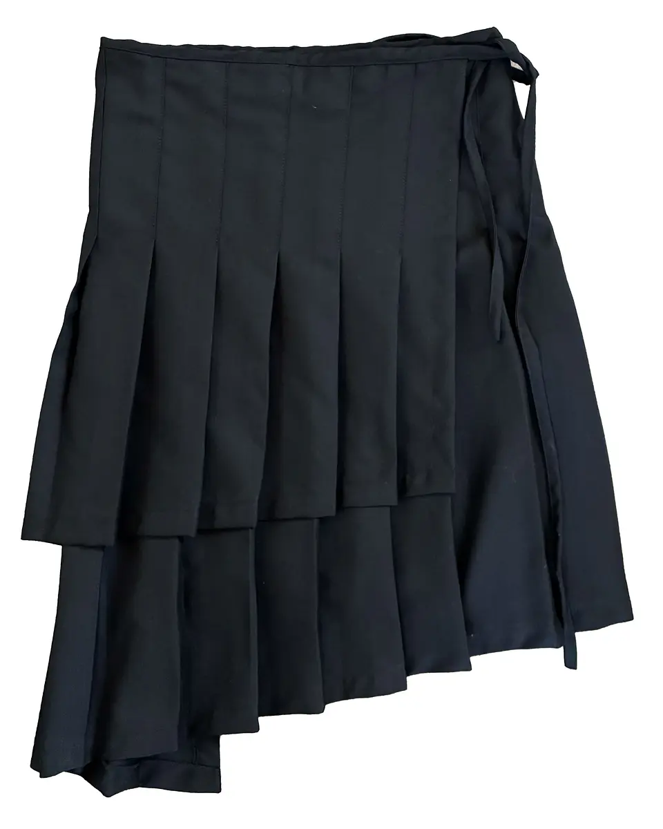 Falda asimétrica negra  5