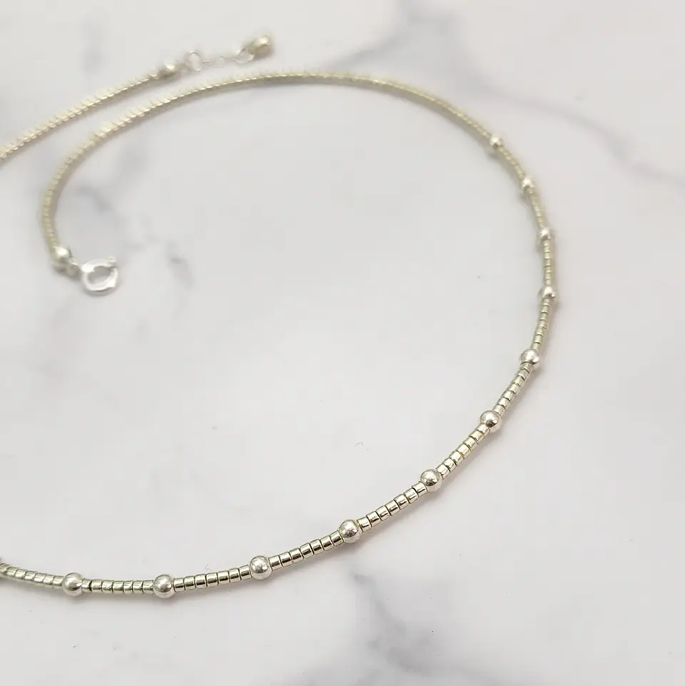 Choker Pelotitas Plateadas 2