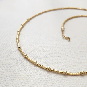 Choker Pelotitas Doradas