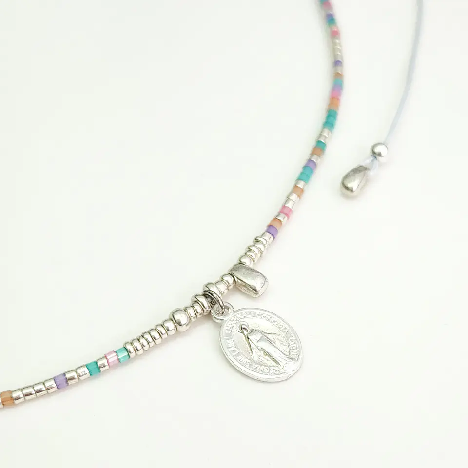 Collar Ajustable Virgen de los Rayos 2