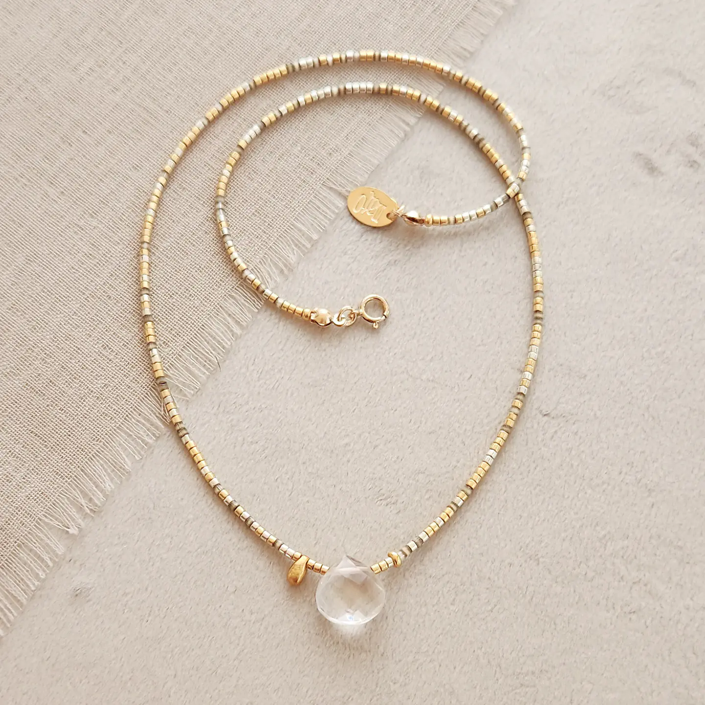 Collar Tan Dorado/Plateado Cuarzo 1