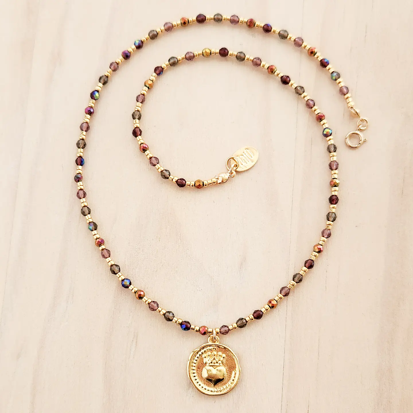 Collar Elena Borgoña 2