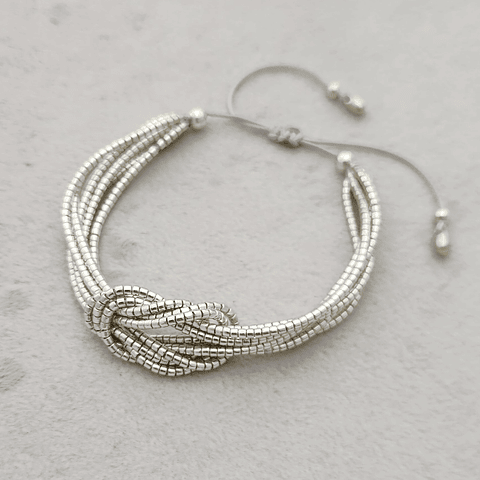 Macramé Nudo Plateado