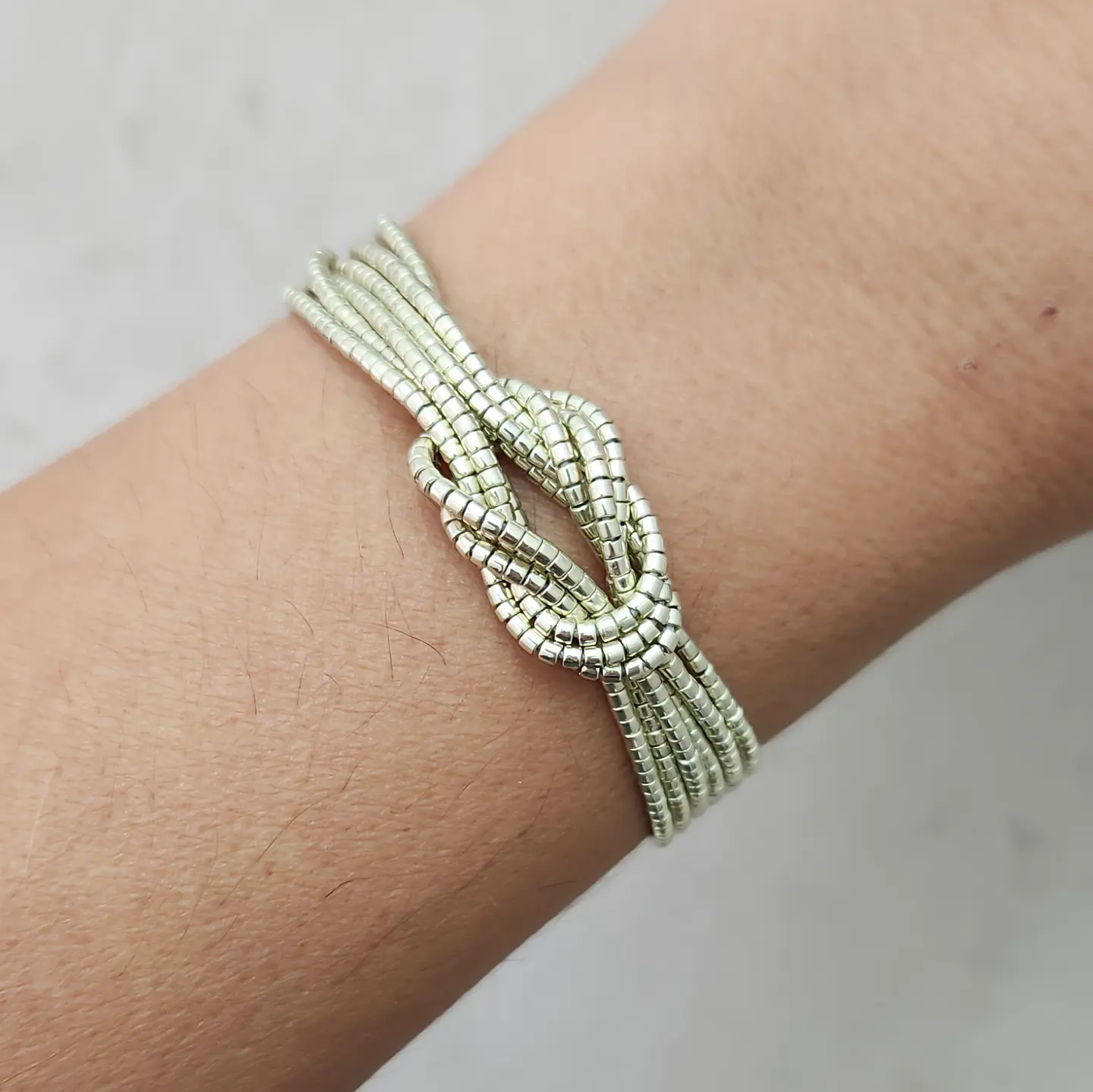 Macramé Nudo Plateado 1