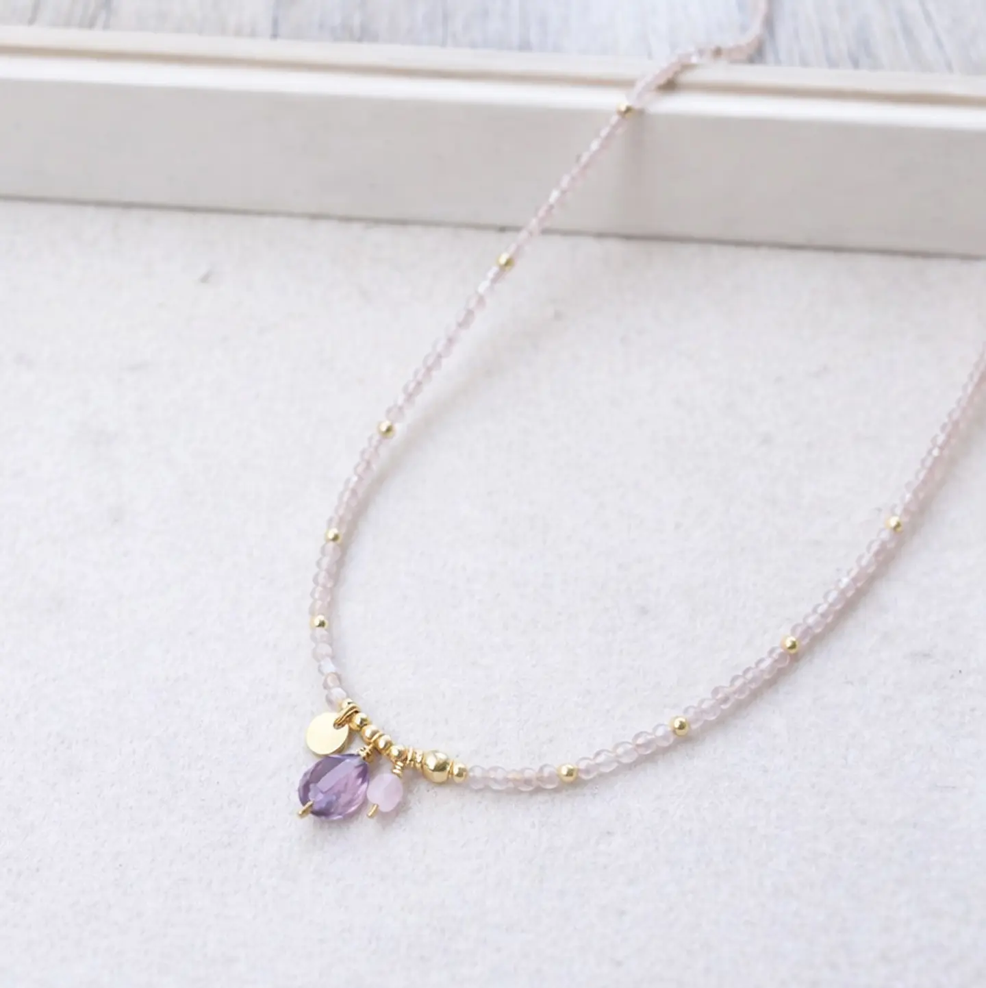 Collar Luz Rosa 2