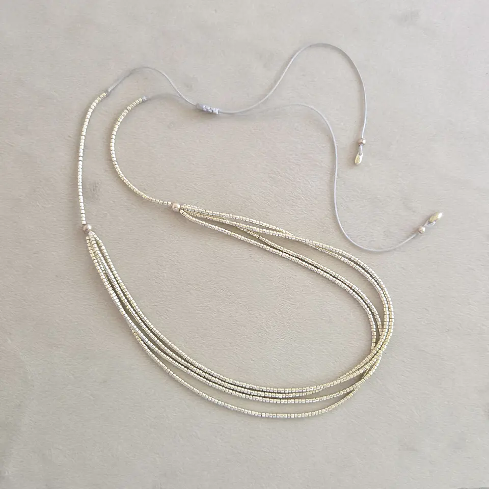 Collar Cuatro (Plateado o dorado) 3
