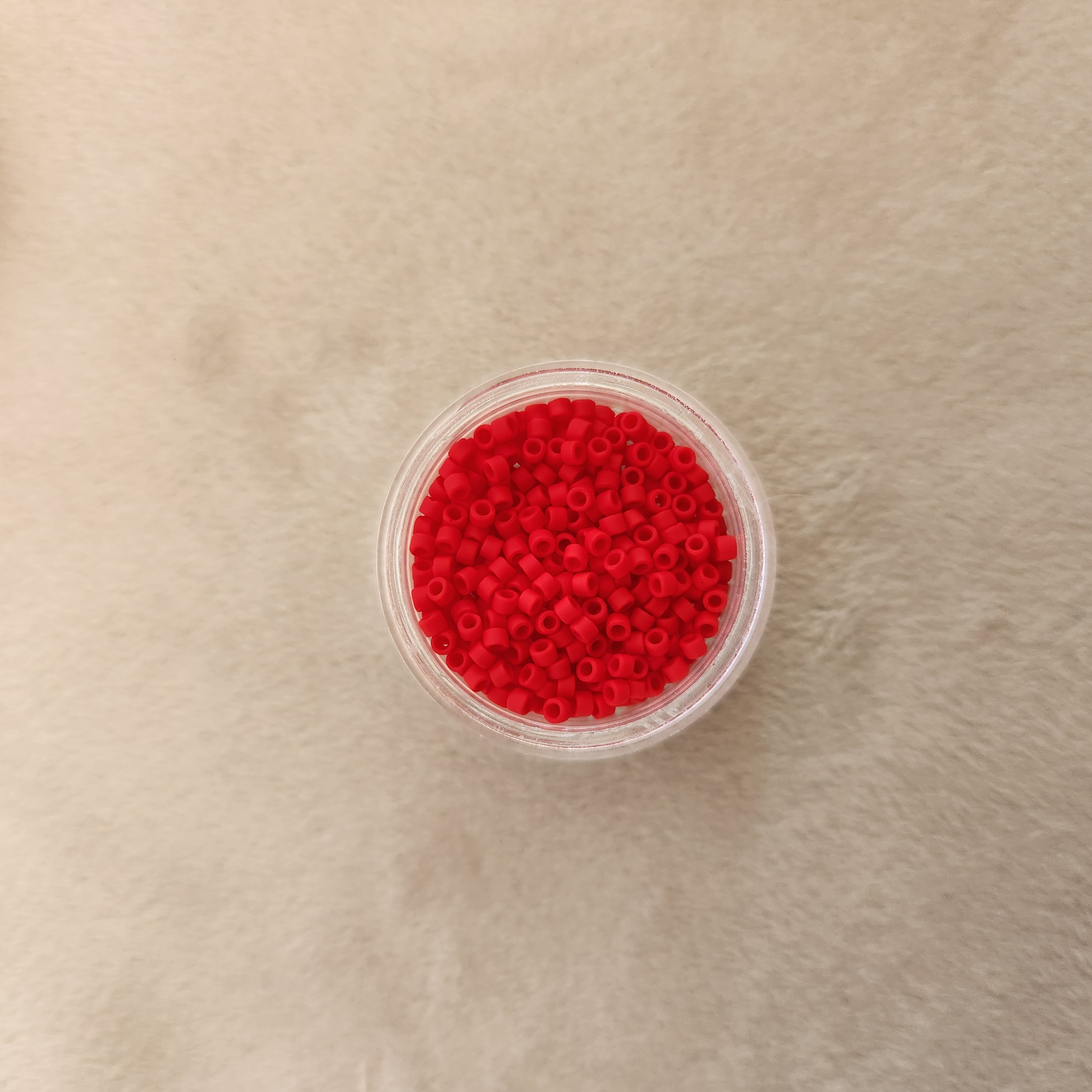 Délica Opaque Matte Red