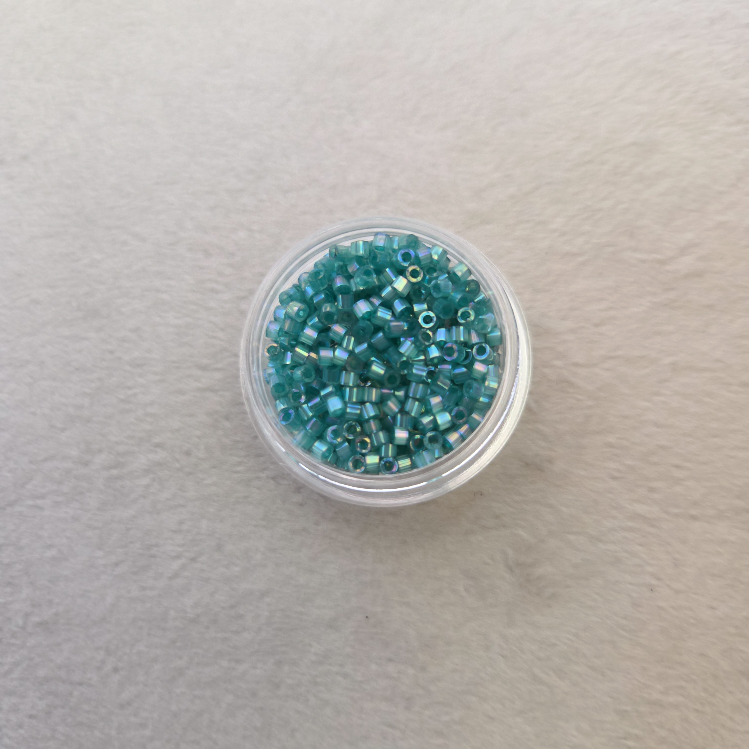 Délica Emerald Silk