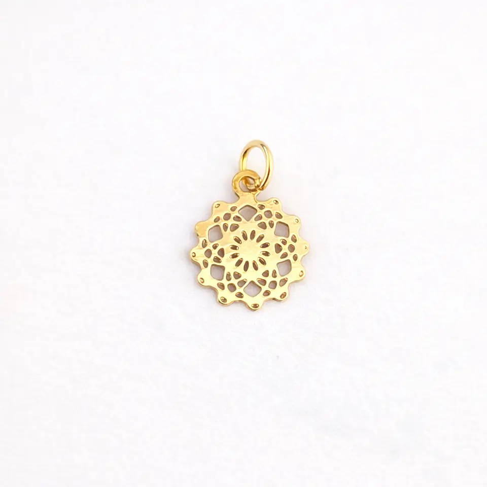 Dije Mandala Flor Baño Oro 1
