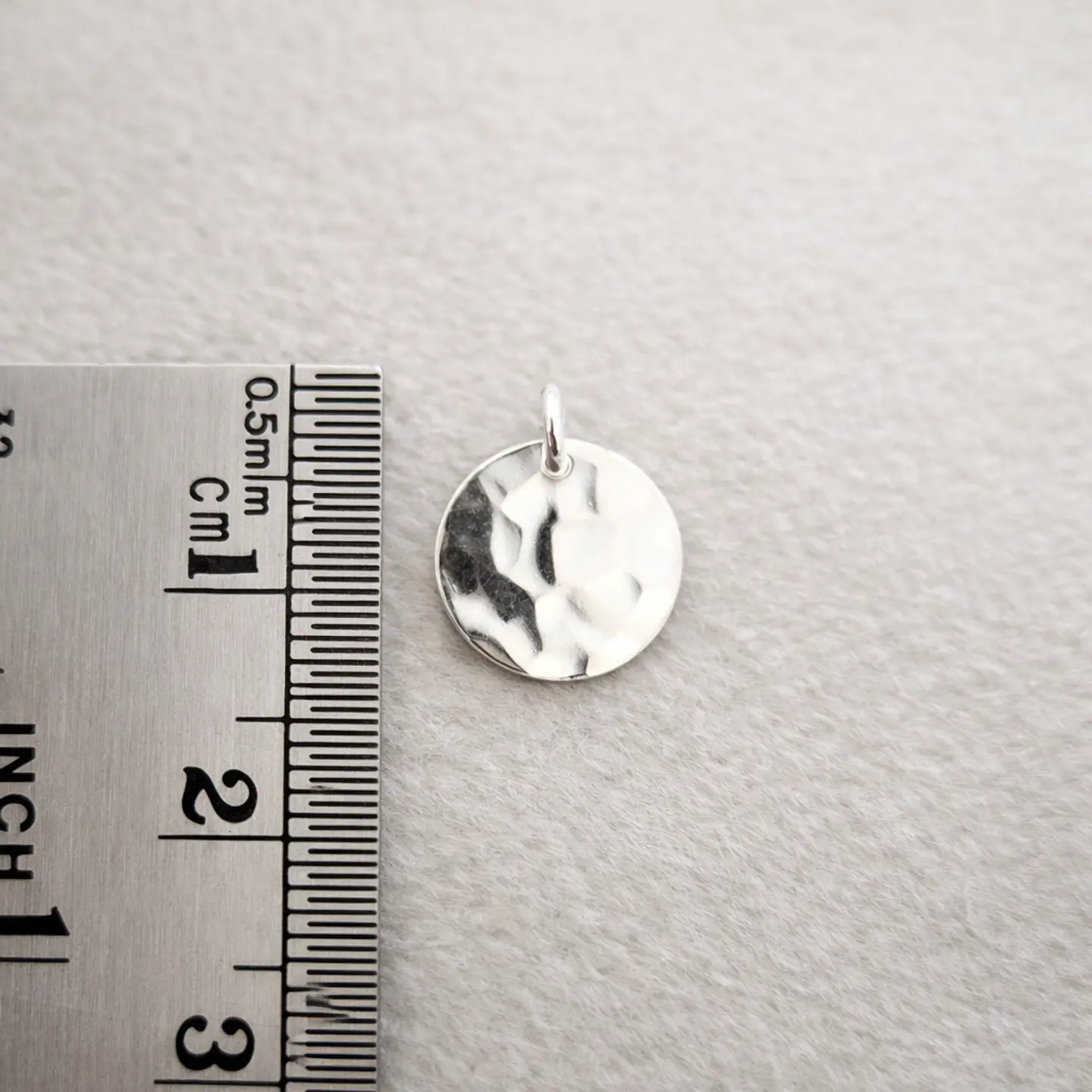 Medalla martillada Plata 925 2