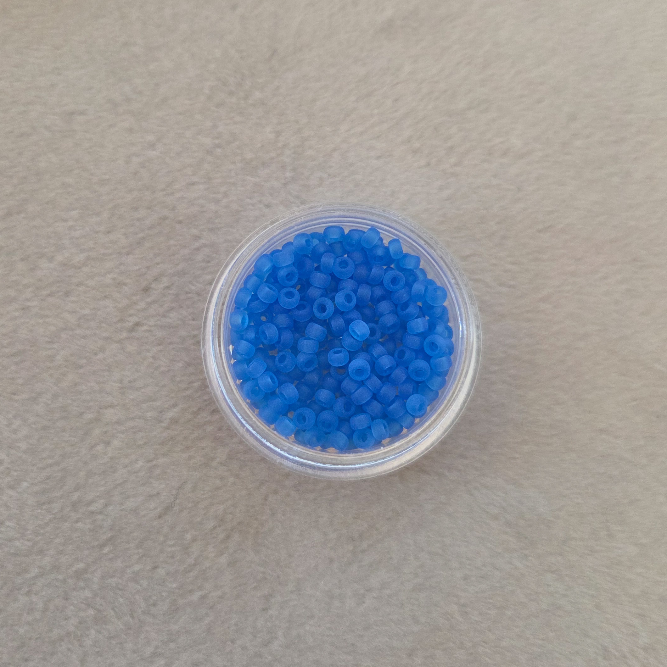 Rocaille Matte Sapphire