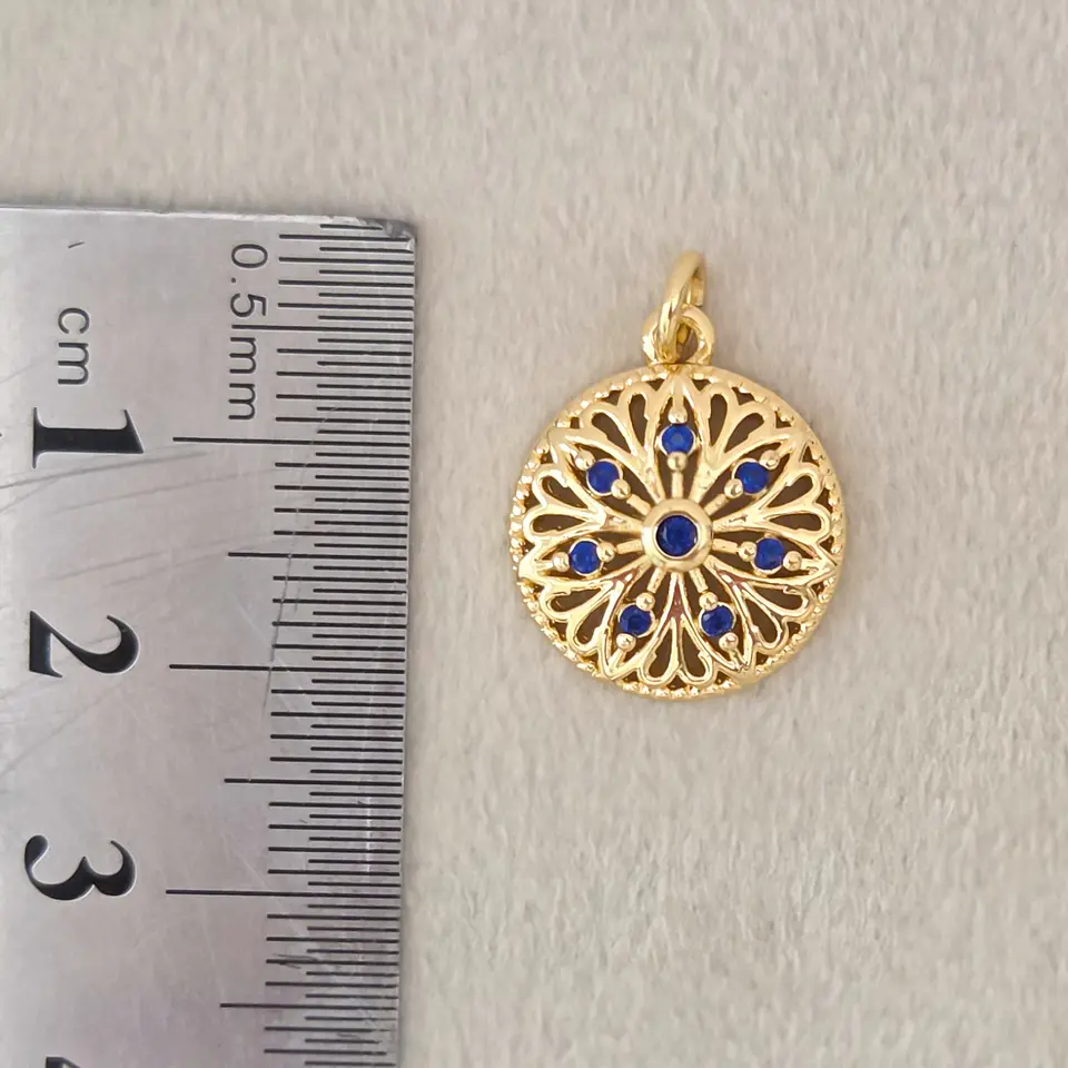 Mandala Azul bañado en oro 2