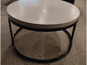 Mesa de fierro cubierta de fibrocemento