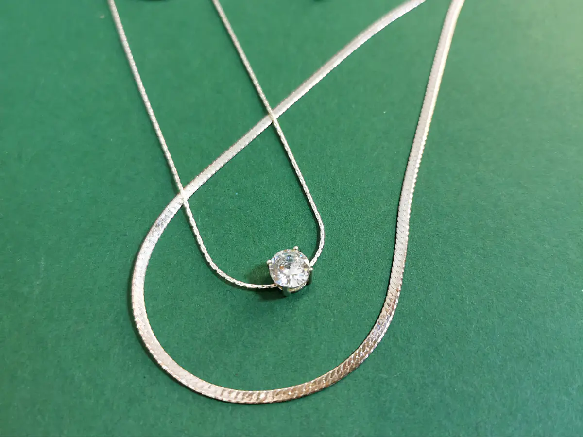 Collares