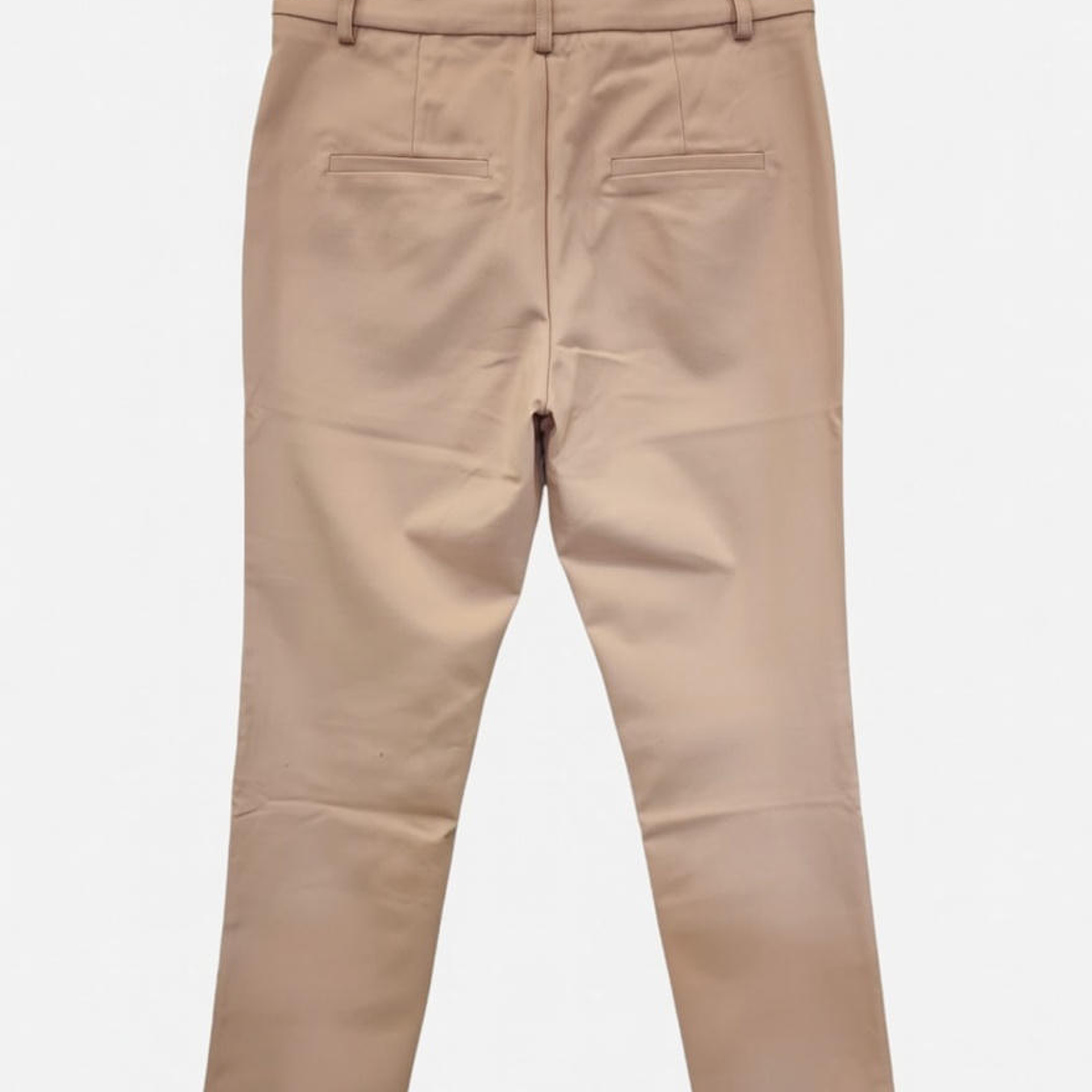 Calça feminina Dois botões 9