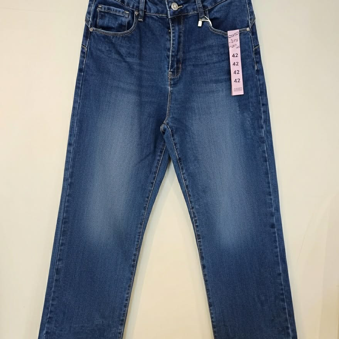 Straight-leg jeans 1