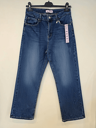 Straight-leg jeans