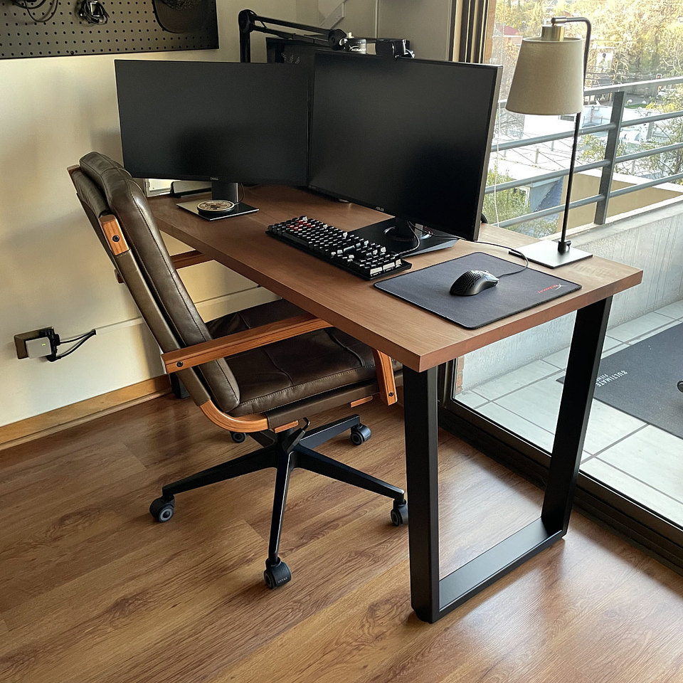 Escritorio Trapecio - Madera Nativa 1