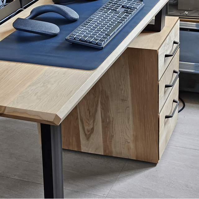 Escritorio Trapecio Cajonera - Madera Nativa 4