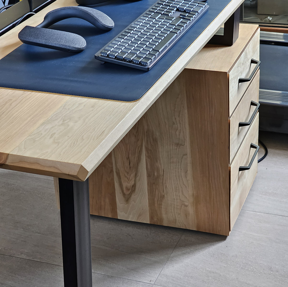 Escritorio Trapecio Cajonera - Madera Nativa 4