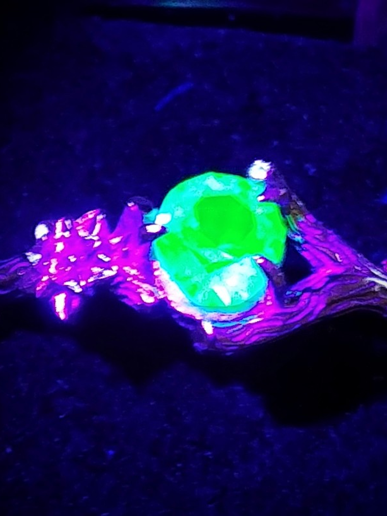 RTS - Sz 6.5 ☢ Nature vibes Tree branch, vintage UG glass ring - Sterling  5