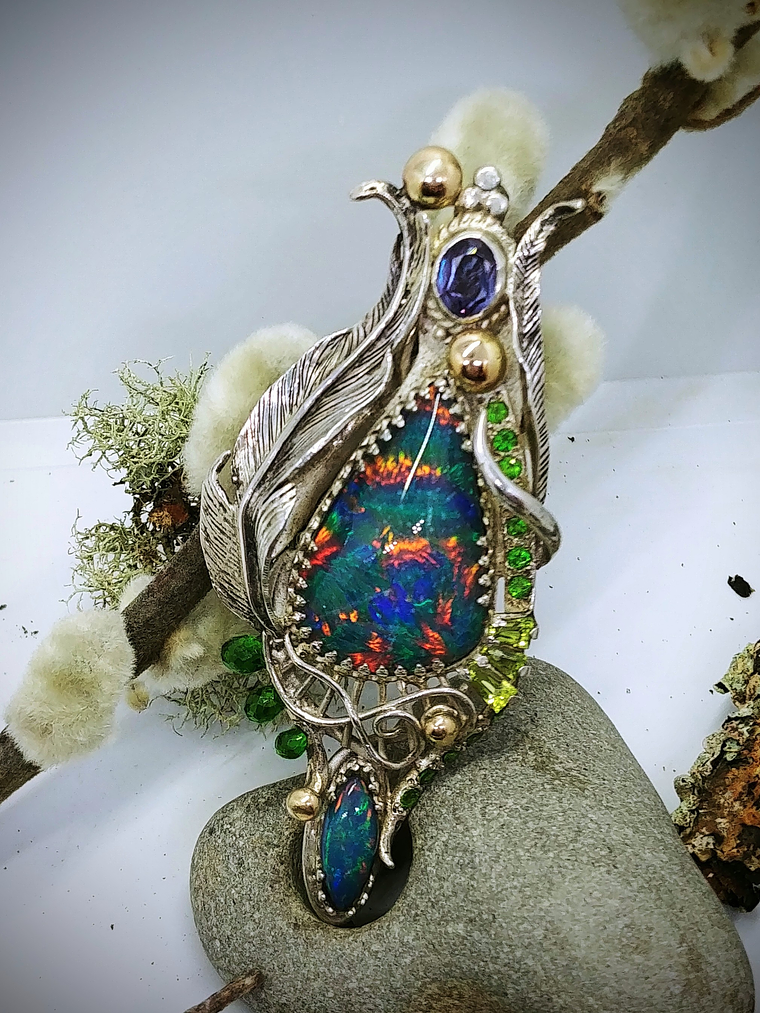 RTS - Stunning Australian Harlequin opal, Engraved feather necklace - Sterling - Video⏯ 2