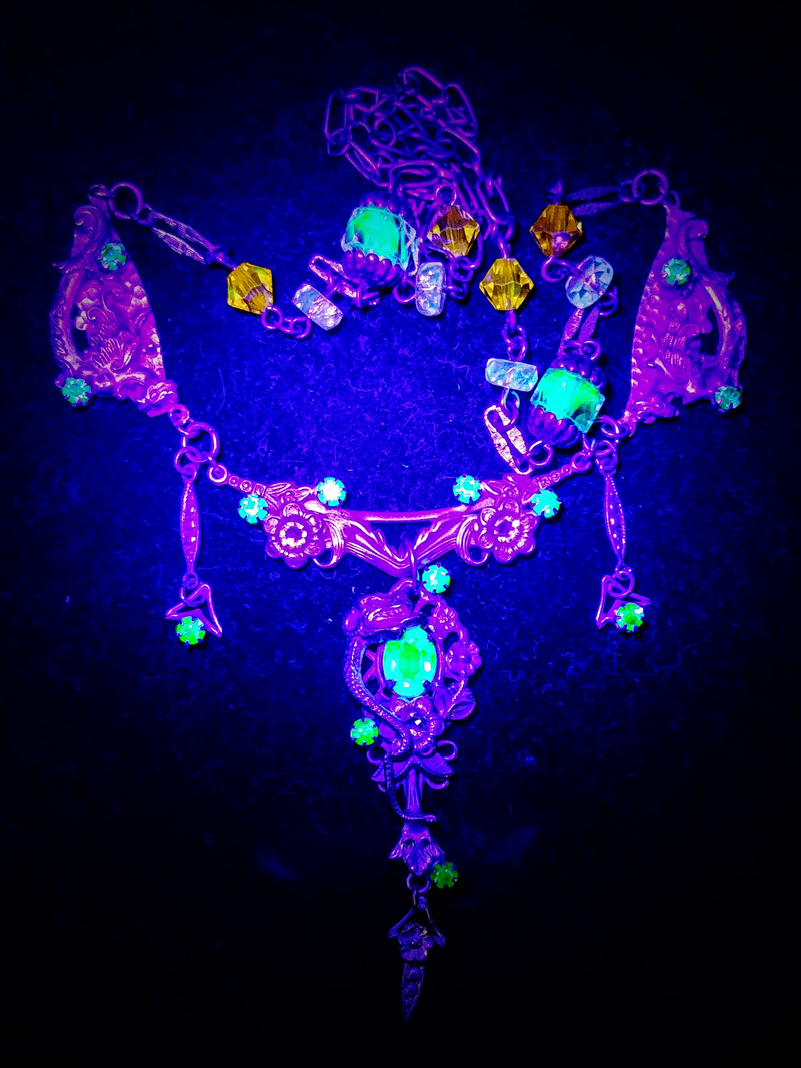 ☢ Uranium glass dragon necklace - Private collection 6