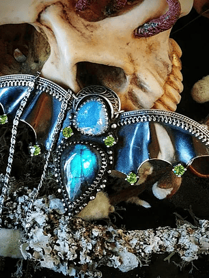 ☢ Large bat goddess necklace, UG glass  & labradorite - Sterling -  Private collection