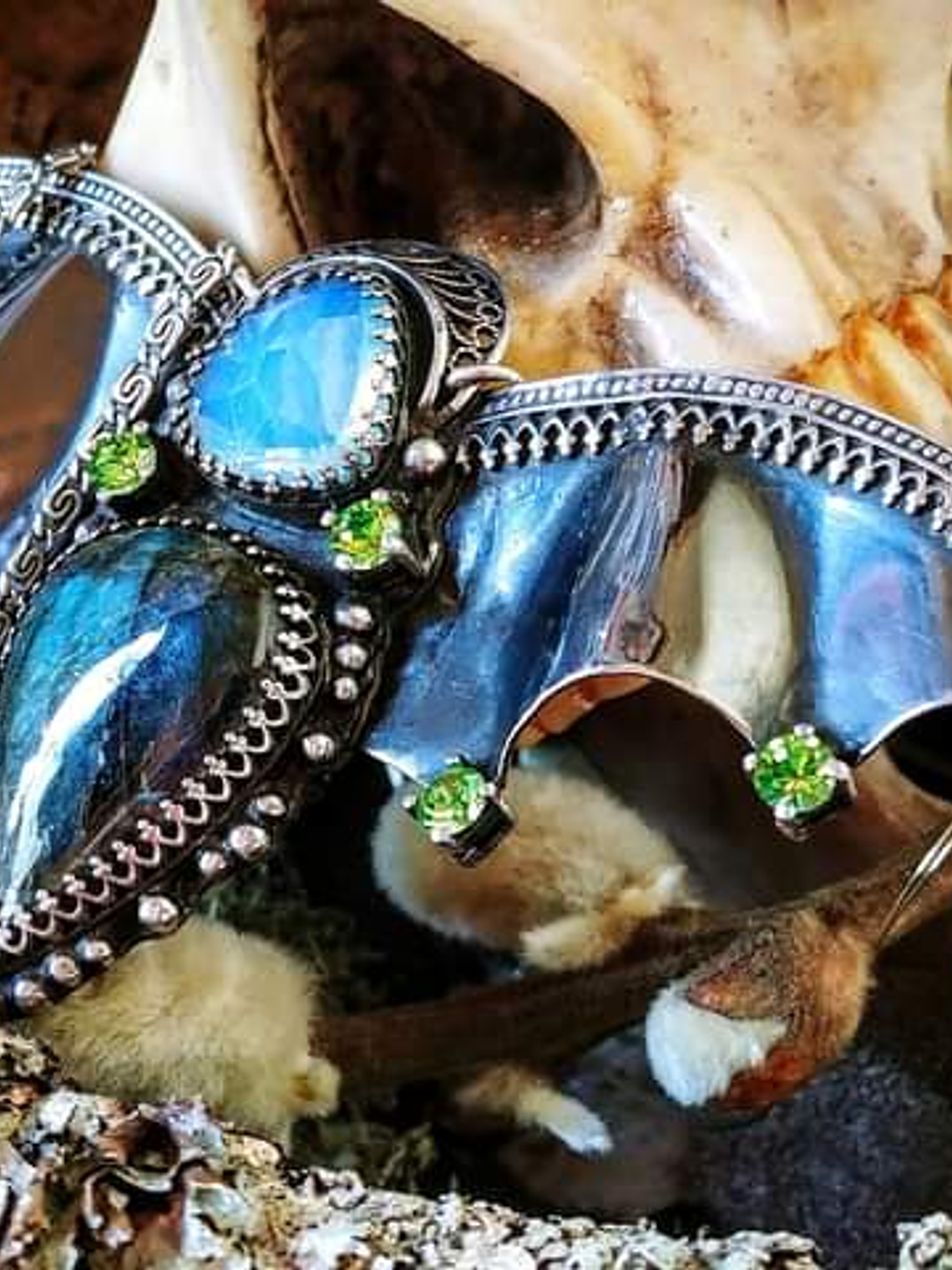 MTO ☢ Large bat goddess necklace, UG glass  & labradorite - Sterling -  Private collection 1