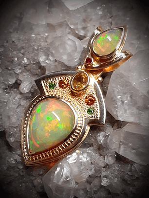 Sterling and 14k Unisex Opal pendant - Private collection