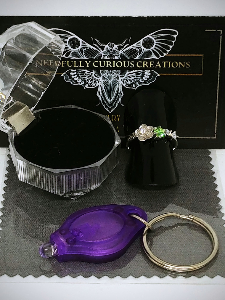 .40ct ☢ Victorian Rose and UG glass ring -  Sterling 💍 6