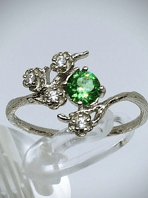 SS - 50ct ☢ Woodland branches and blossoms, vintage UG glass & Cz ring - Sterling SZ6💍