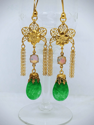 CJ - Art Deco inspired, gold-filled vintage Peking Jade glass earrings 