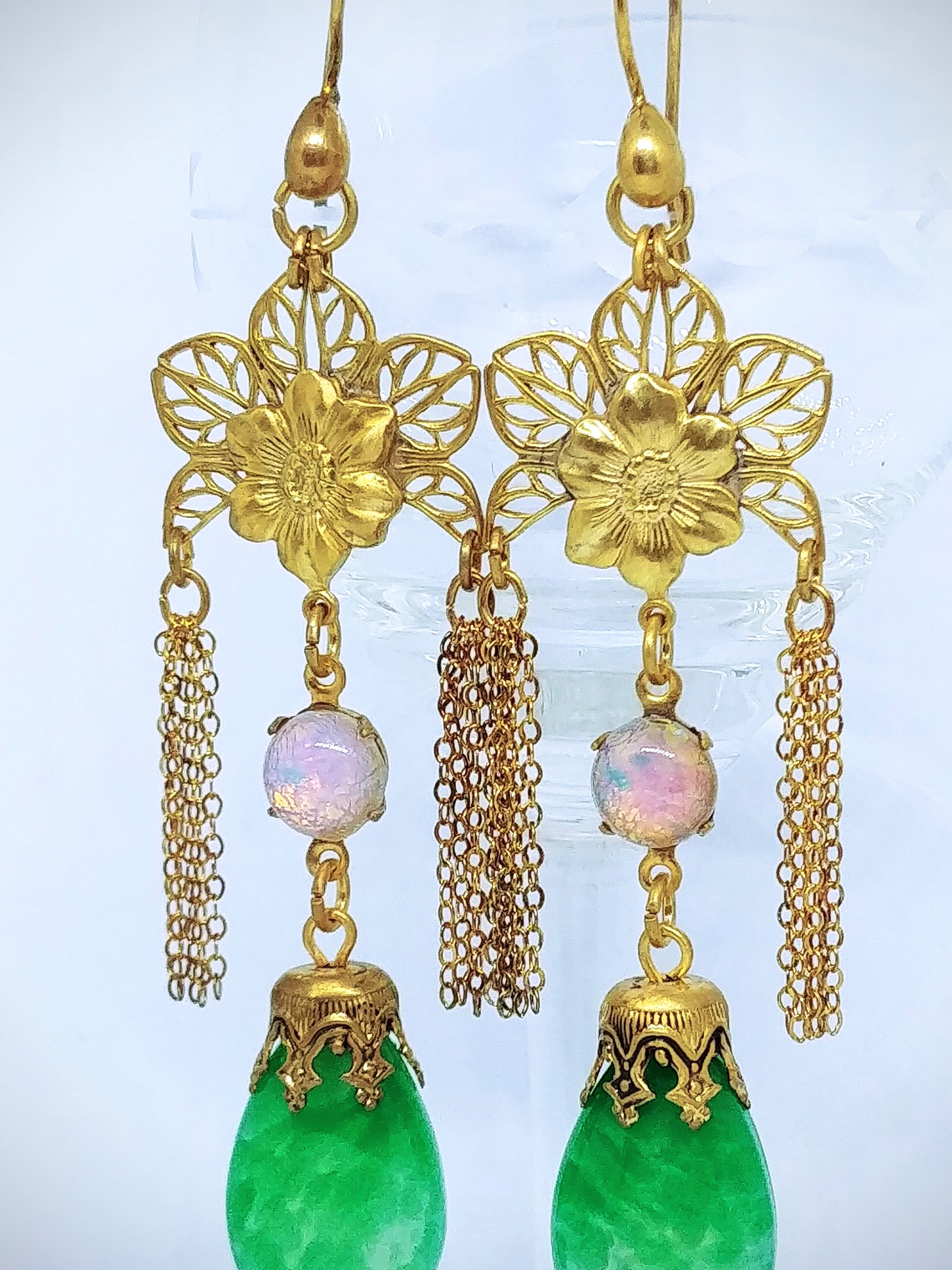 CJ - Art Deco inspired, gold-filled vintage Peking Jade glass earrings  5