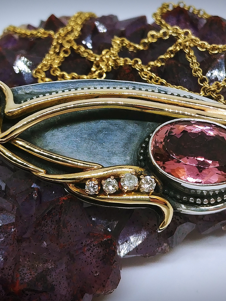 RTS - 14k - Eye of Horus, 7.2ct Pink tourmaline, ruby and diamond necklace - Video⏯ 3