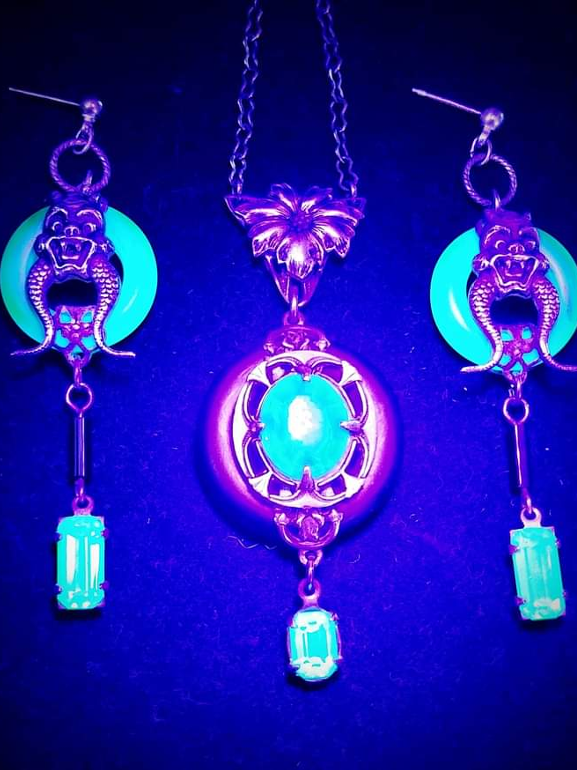 Uranium glass necklace and earring set -  Private collection 3