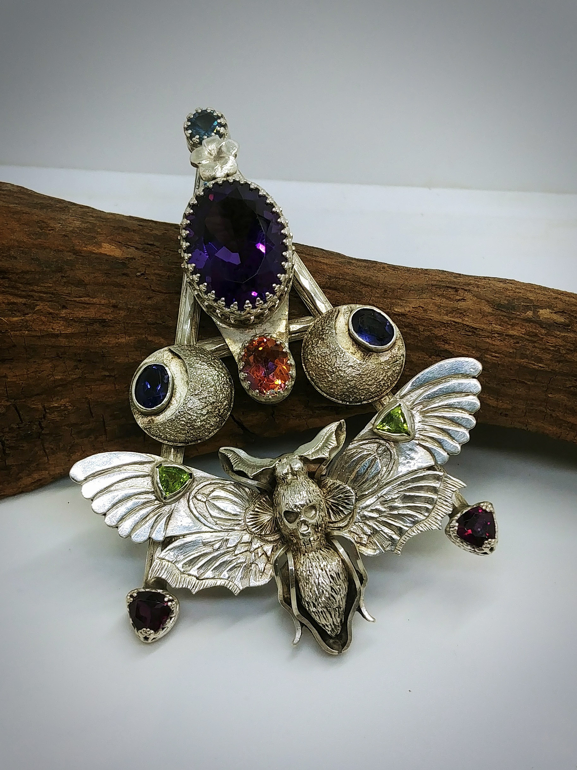 RTS - Huge hand carved/engraved Death Head Hawks moth pendant - Sterling - Video⏯ 3