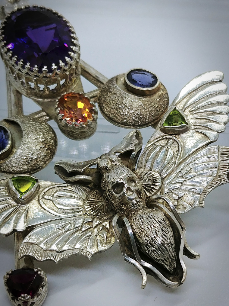 RTS - Huge hand carved/engraved Death Head Hawks moth pendant - Sterling - Video⏯ 13