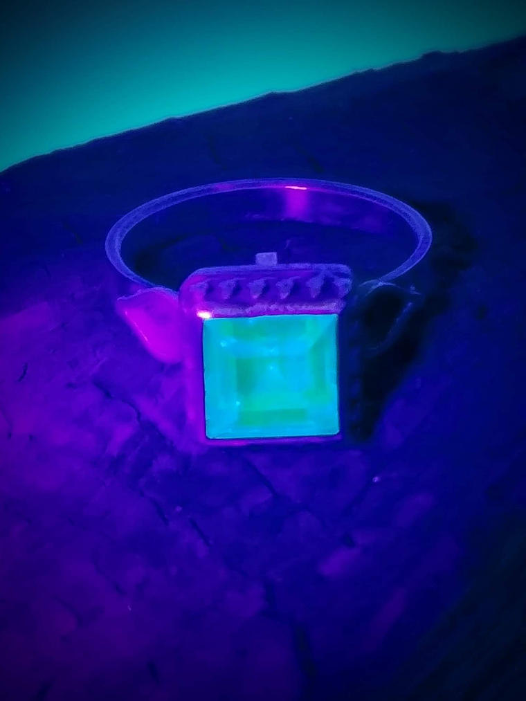 MTO - 2.75ct ☢  Art Deco style, Princess cut Vaseline UG ring - Sterling 6