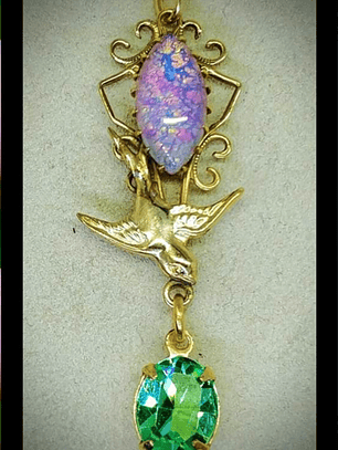 3.5ct ☢ Victorian Love-birds, vintage UG and Czech glass opal necklace - Sold Private collection