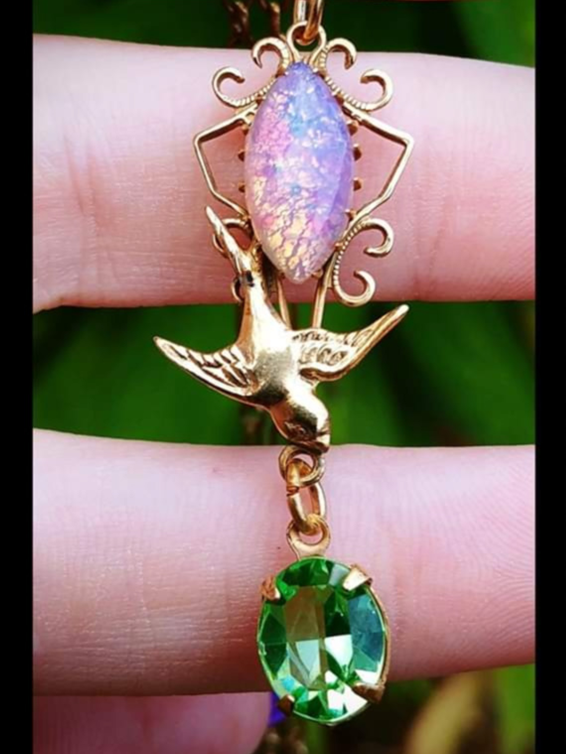 3.5ct ☢ Victorian Love-birds, vintage UG and Czech glass opal necklace - Sold Private collection 3