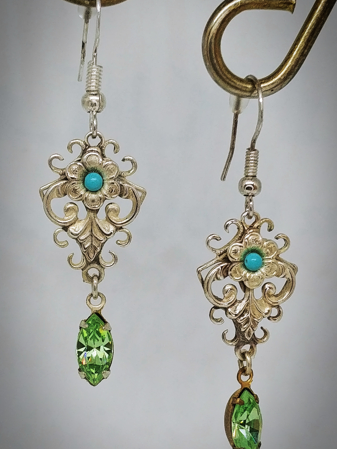 CJ - 2.8tcw ☢ Vintage inspired UG glass earrings -  Costume 👑 4