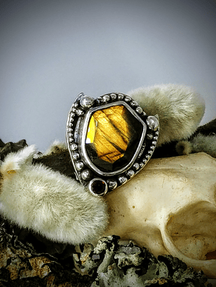 MTO - Labradorite & yellow tourmaline shield shape pendant - Sterling