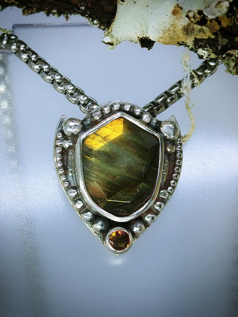 MTO - Labradorite & yellow tourmaline shield shape pendant - Sterling 5