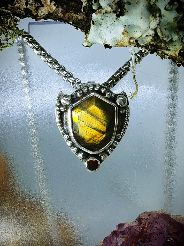 MTO - Labradorite & yellow tourmaline shield shape pendant - Sterling 8