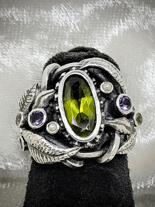 Nature themed, 3ct Olive tourmaline leaf ring with carved details - size 7.75 - Sterling - Video ⏯