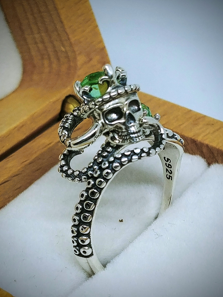SS - 1.5ct ☢ Octopus tentacles, skull and vintage UG glass ring - Sterling 💍  4